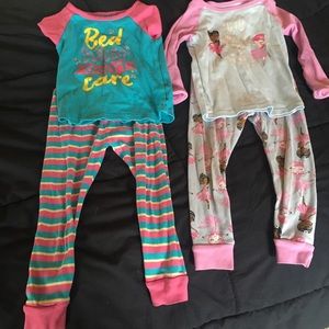 Bundle of toddler girl’s pjs size 3T